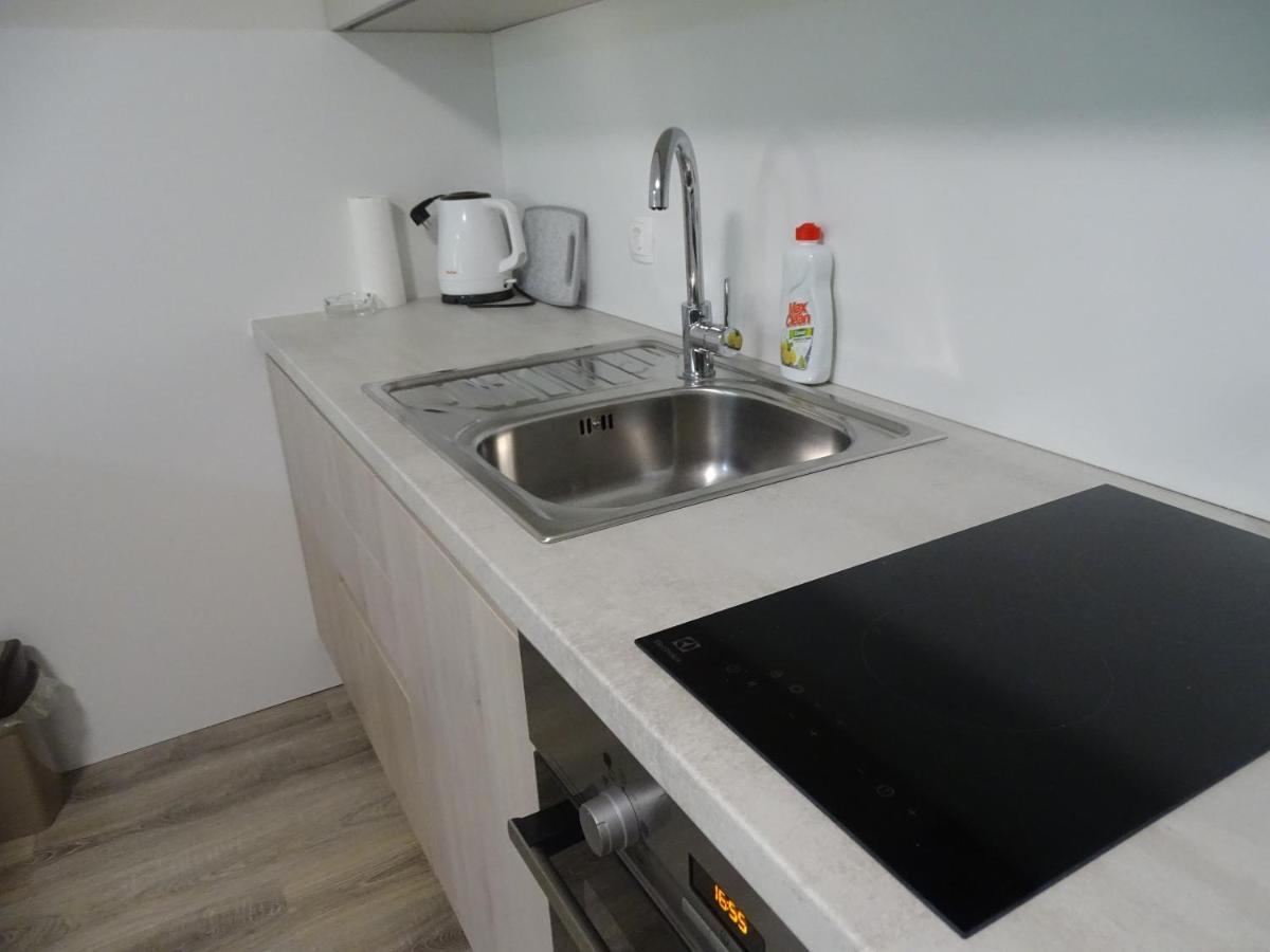 Ninas Apartments โมสตาร์ ภายนอก รูปภาพ